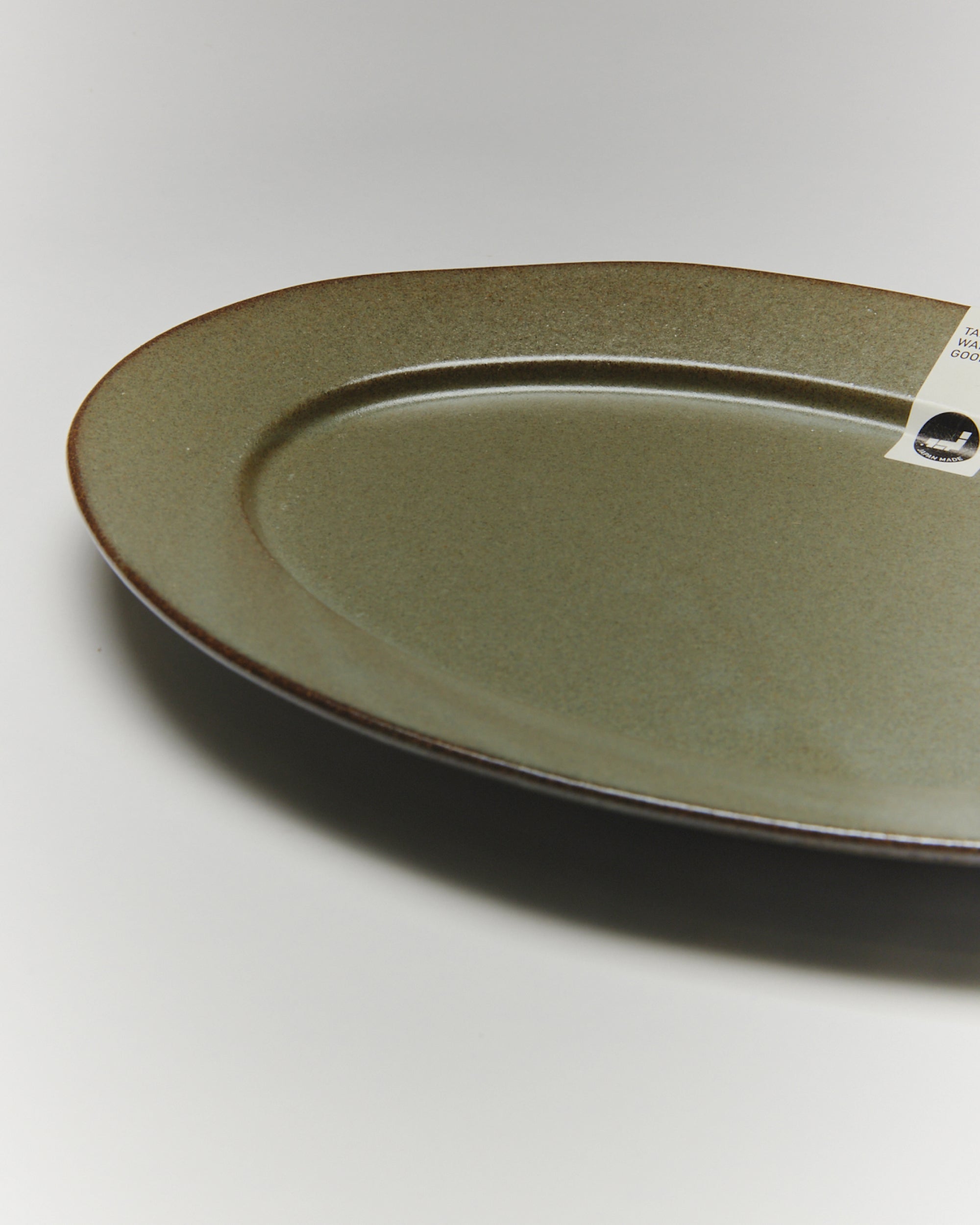 Deluxe Black Soil Oval Plate Medium (Set of 2)